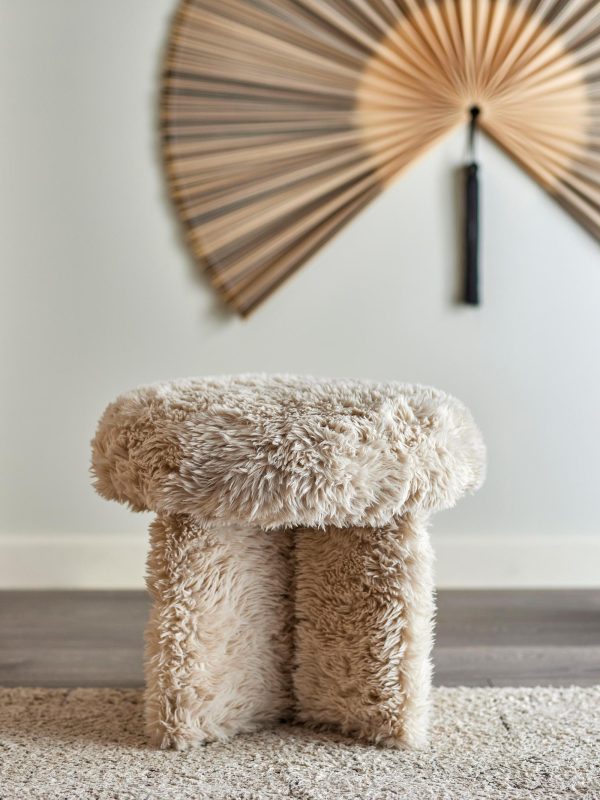 Frikka Pouf, Nature