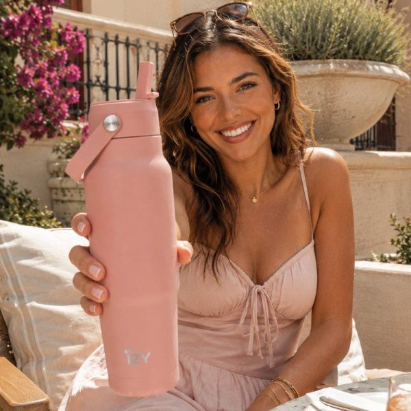 IZY Travel Bottle 900ml — Salmon