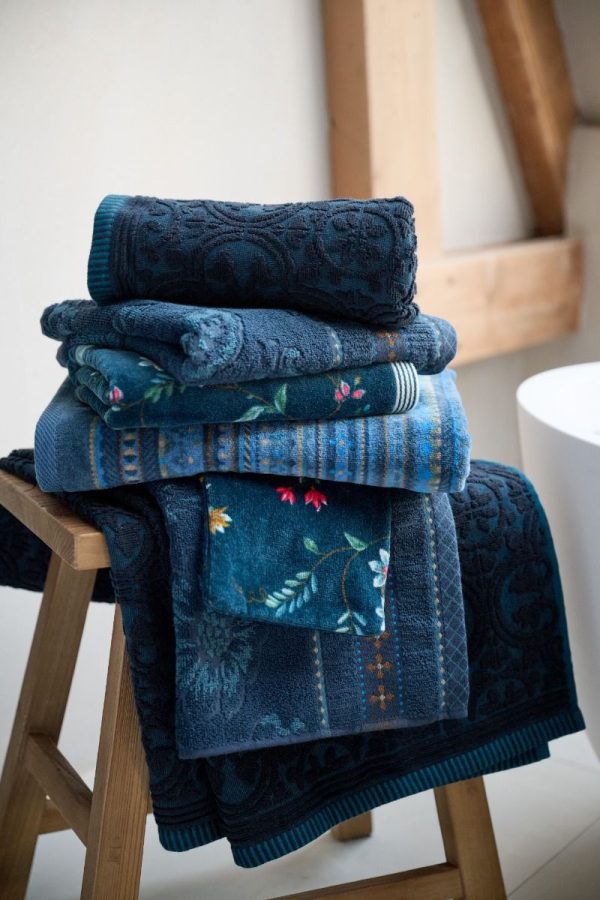 Large Bath Towel Jasmin Jacquard Dark Blue 70x140cm